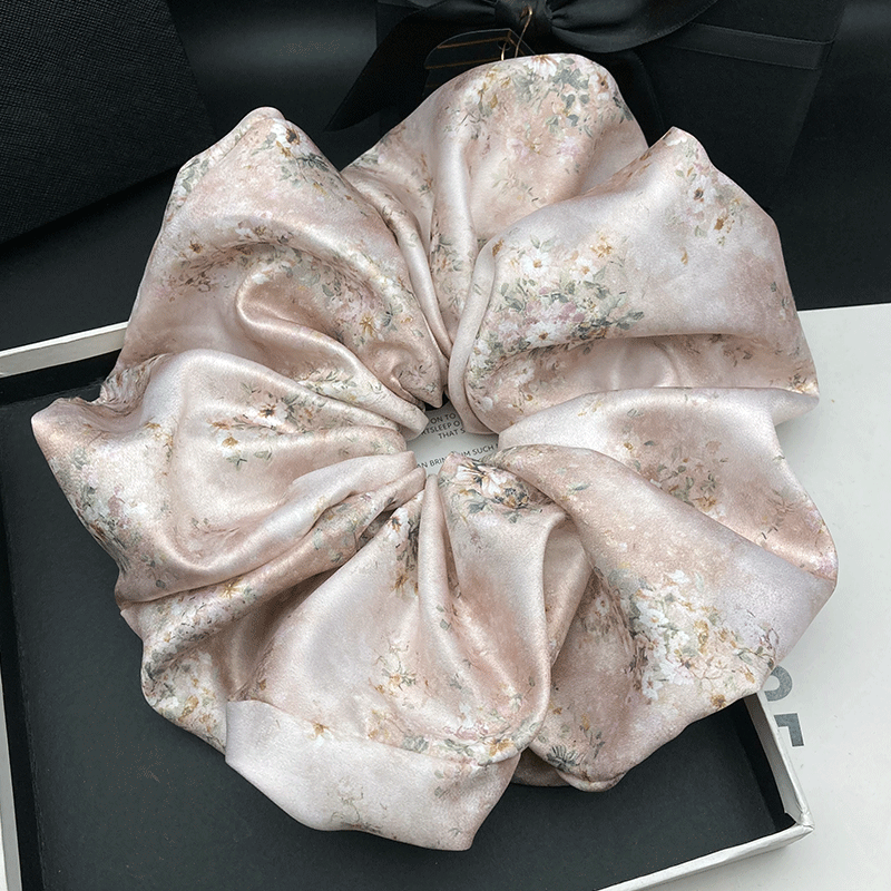 Oversized and oversized satin  - Coffee Tea Or Me บทวิจารณ์และราคา